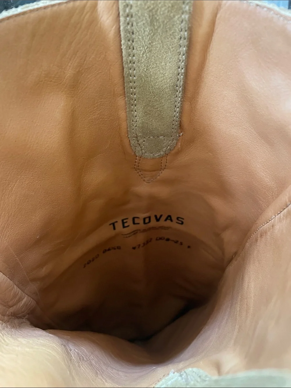 Tekovas Tall The Bailey Boots NWOT